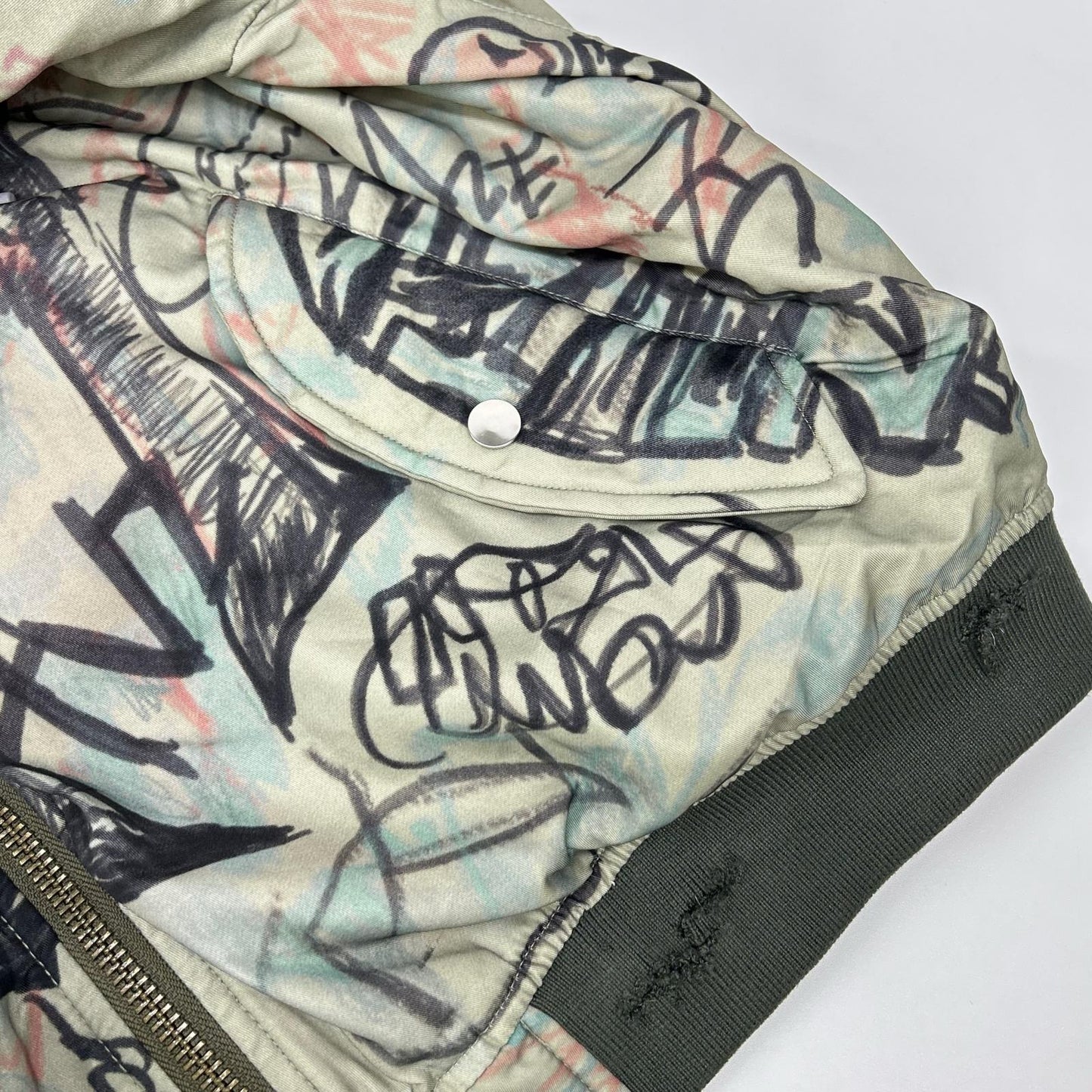 MOWALOLA モワローラ カーキ 25AW 落書き爆弾魔 グラフィティ MA-1 ボンバージャケット ジャケット