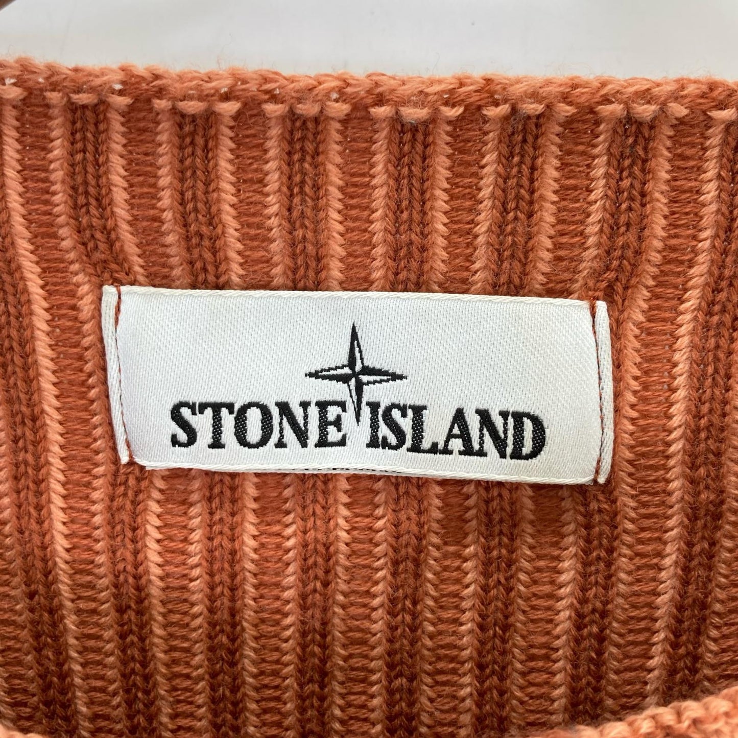 STONE ISLAND ストーンアイランド 8115532C1 オレンジ クルーネック リブニット トップス
