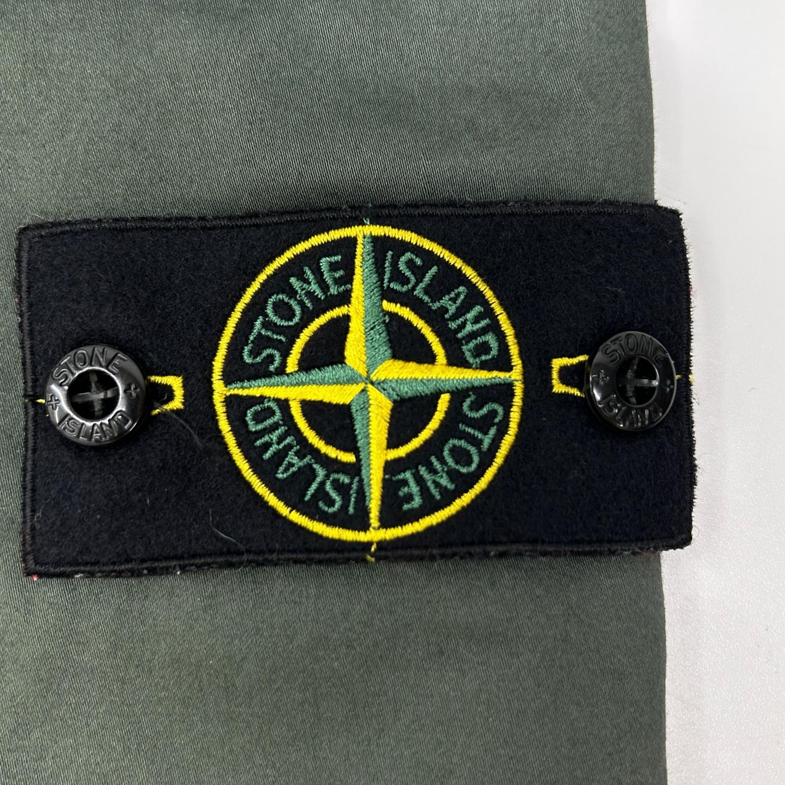 STONE ISLAND ストーンアイランド 8015L0312 カーキ ショートパンツ ボトムス