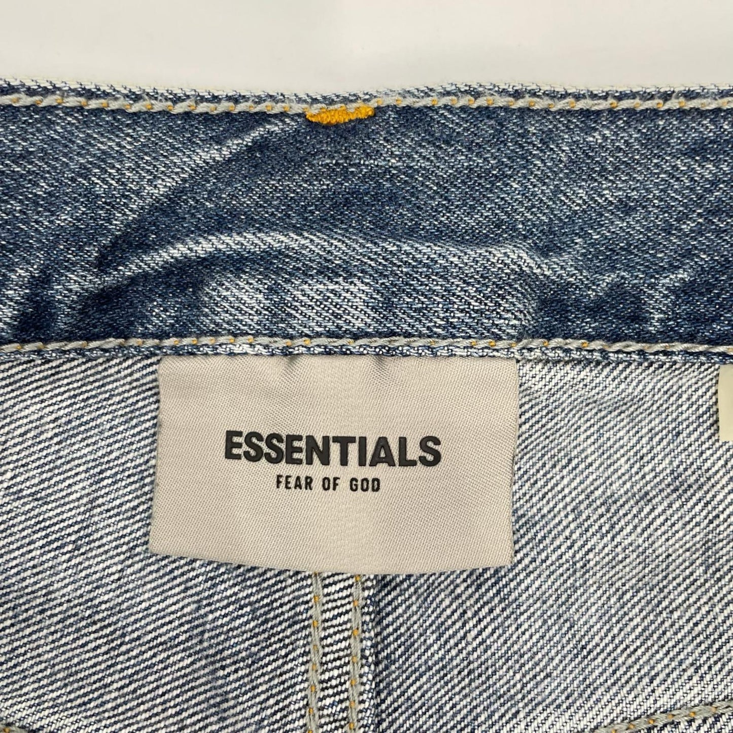 Essentials エッセンシャルズ 45421 ライトブルー ダメージ加工 ストレートデニム ボトムス