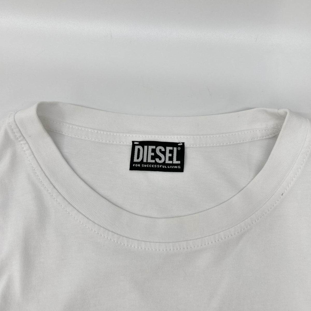 DIESEL ディーゼル A11370 ホワイトト T-JUST-LS-L5 長袖Tシャツ トップス