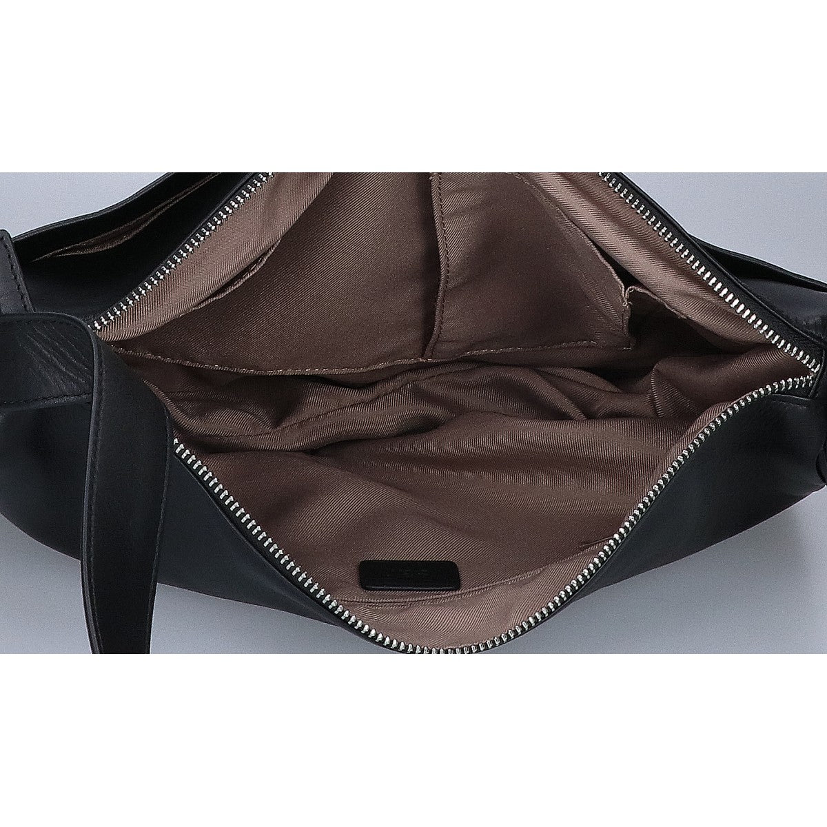 ear PAPILLONNER イア パピヨネ 【美品】EAZ1042112A0002 レザー ショルダーバッグ