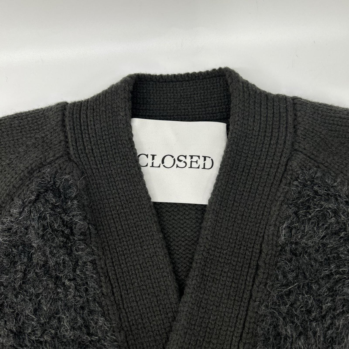 CLOSED クローズド C86448-93Q-22 チャコール ミックステクスチャー・ニットカーディガン トップス