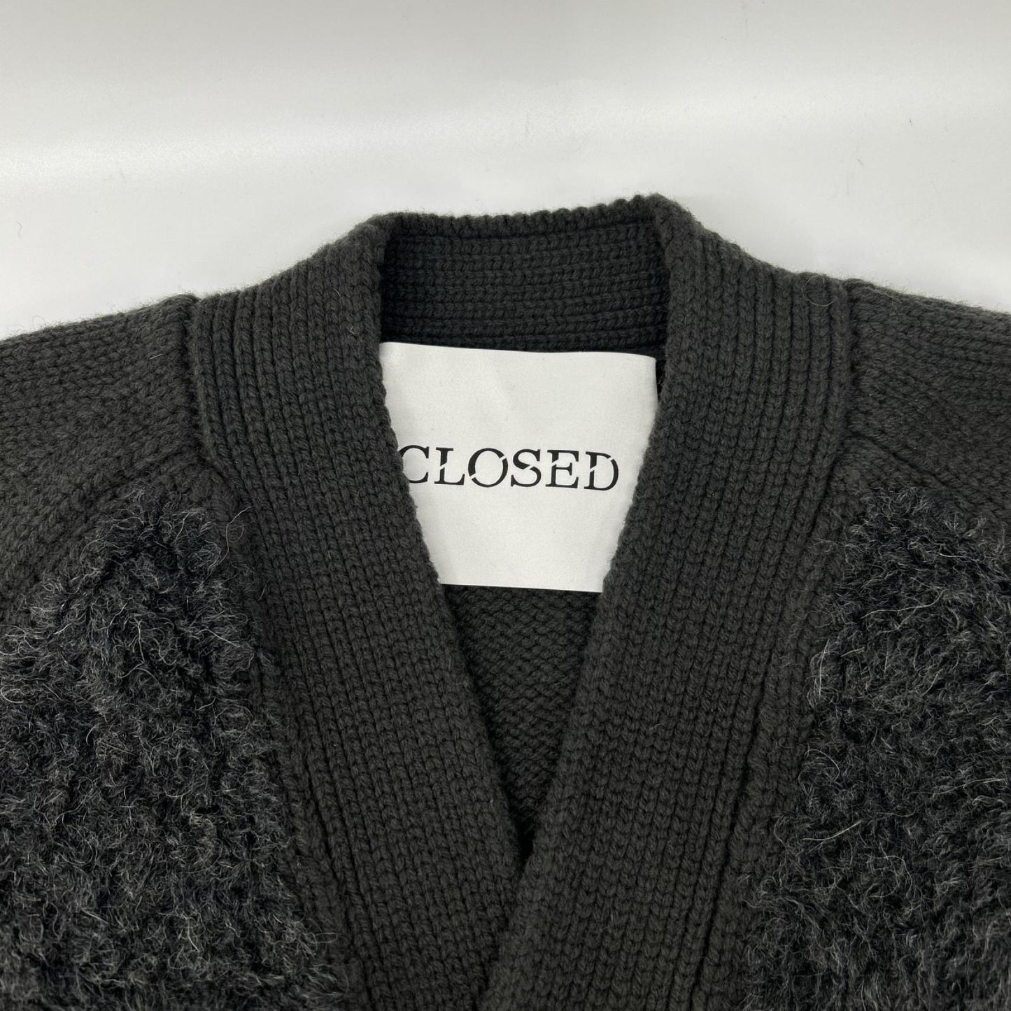 CLOSED クローズド C86448-93Q-22 チャコール ミックステクスチャー・ニットカーディガン トップス