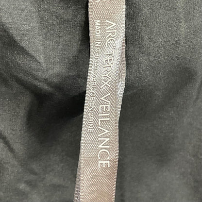 ARC’TERYX VEILANCE アークテリクス ヴェイランス X000007498 ブラック MIONN INSULATED OVERSHIRT トップス