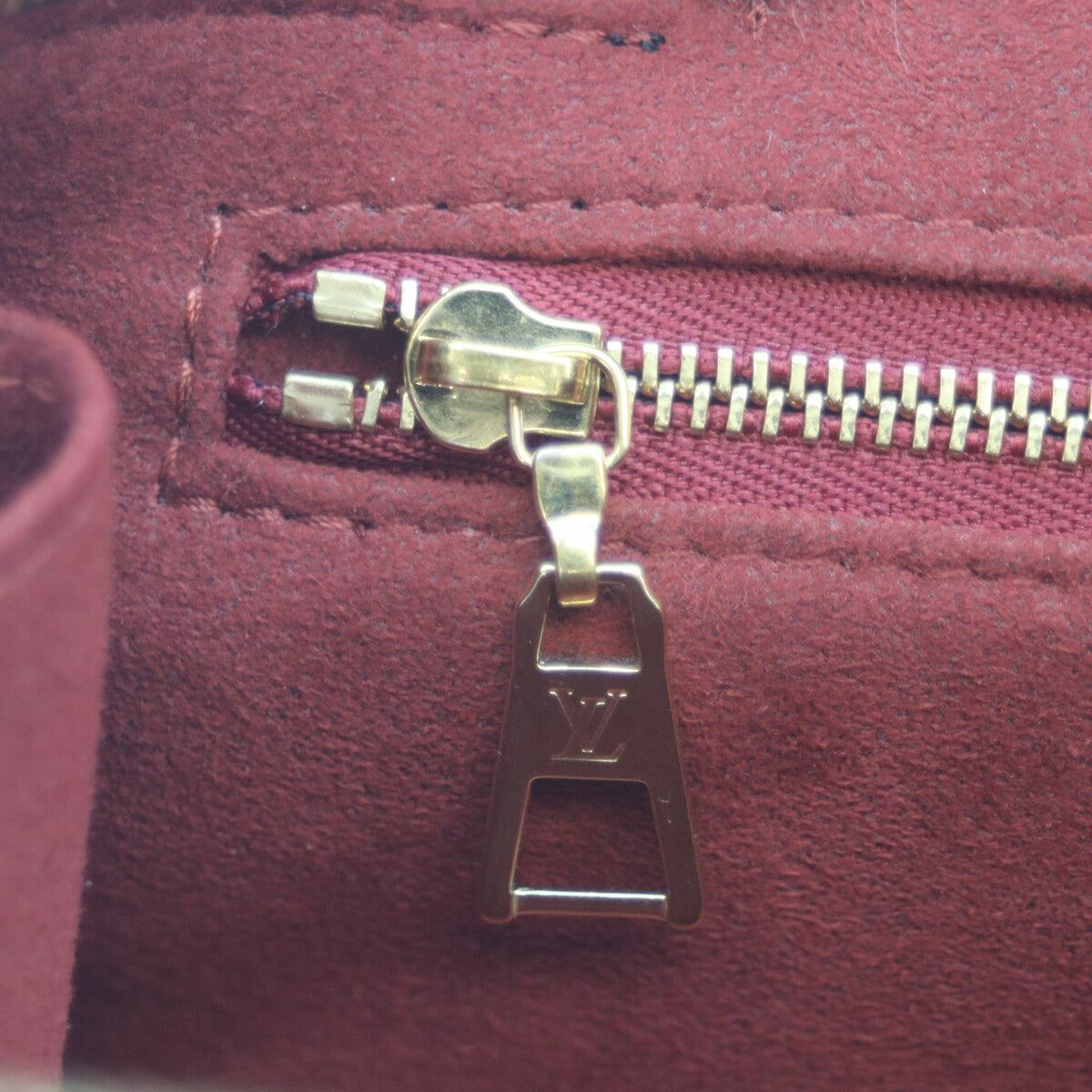 LOUIS VUITTON 路易威登 M45780 双色 黑色 Monogram Empreinte Vanity PM 单肩包