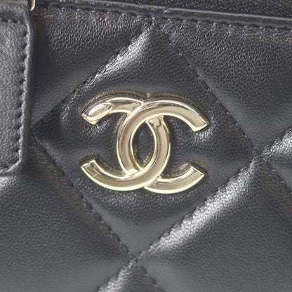 CHANEL 香奈儿 黑色 羊皮 金色五金 大链条 单肩化妆包 单肩包
