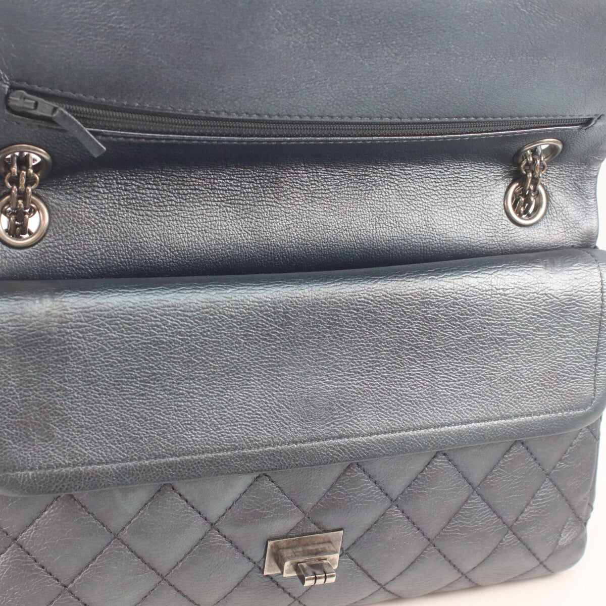 CHANEL シャネル 21番 A37587 ガンメタリック ブルーグレー ヴィンテージカーフ シルバー金具 マトラッセ 2.55ラージ チェーンショルダー ショルダーバッグ