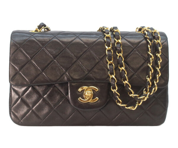 CHANEL シャネル 4番 A01113 黒ラム ゴールド金具 Wフラップ マトラッセ23 ショルダーバッグ