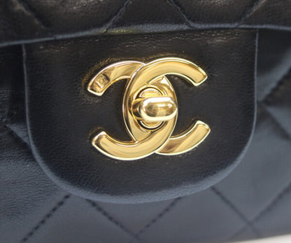 CHANEL シャネル 4番 A01113 黒ラム ゴールド金具 Wフラップ マトラッセ23 ショルダーバッグ
