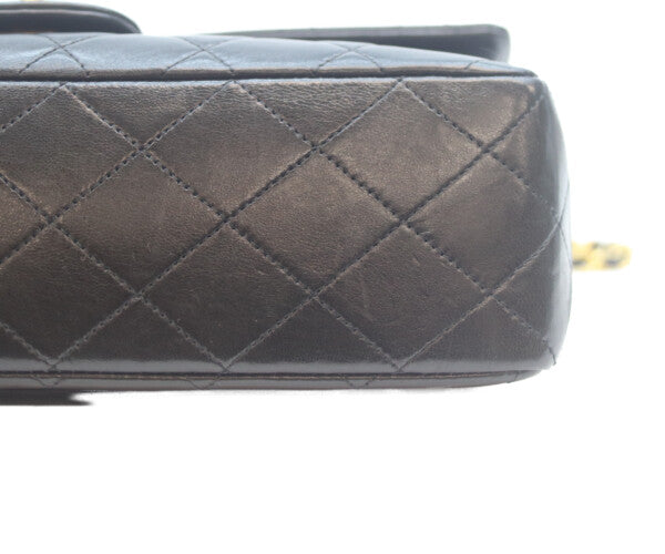 CHANEL シャネル 1番 A01112 黒ラム ゴールド金具 Wフラップ マトラッセ25 ショルダーバッグ