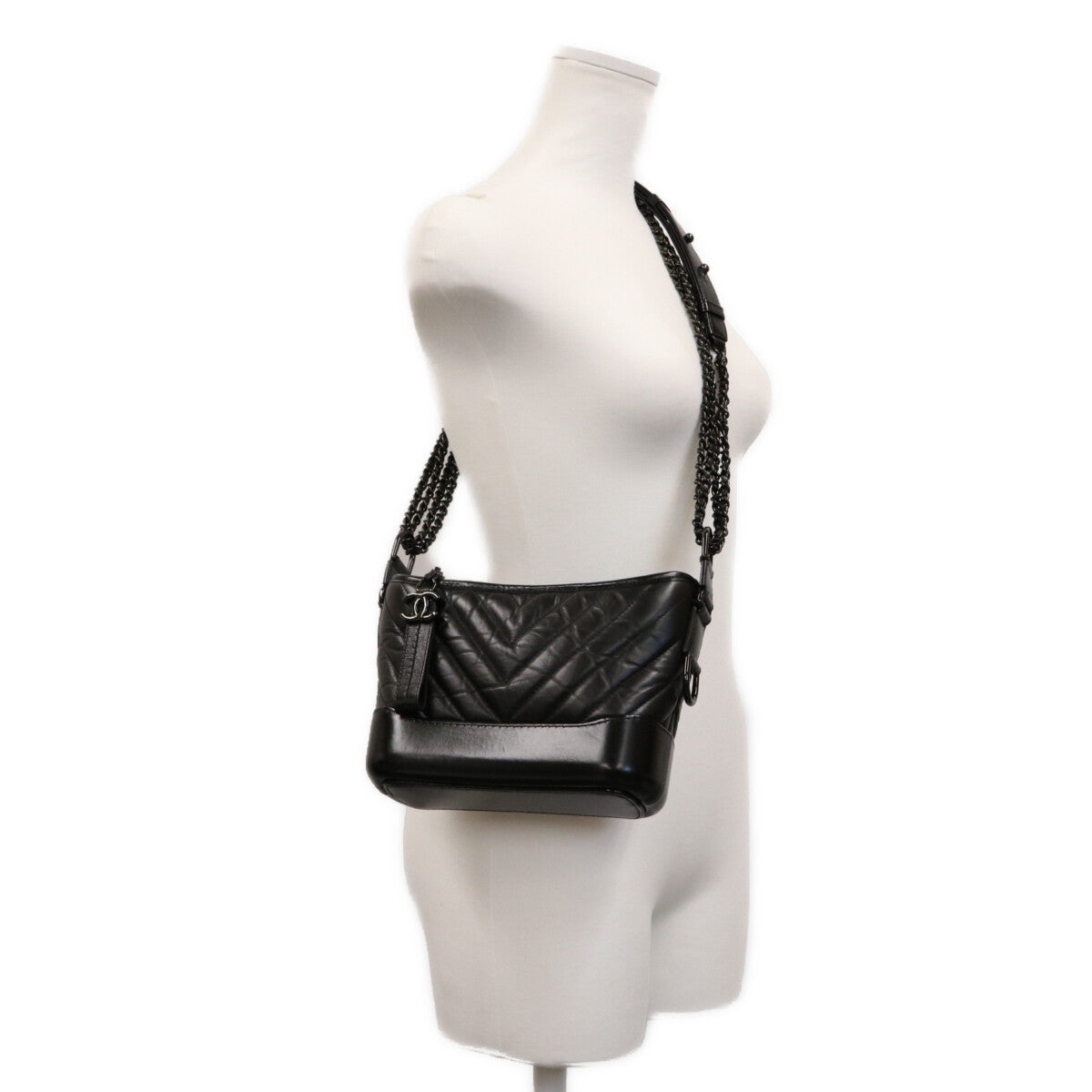Chanel Series 28 A91810 Vintage Calfskin So Black Gabrielle de Hobo Shoulder Bag