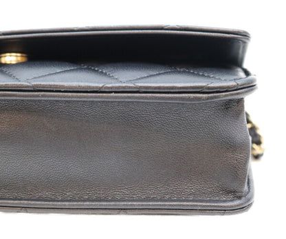 CHANEL シャネル A33814 ラム 黒 ゴールド金具 ココパール マトラッセ チェーンウォレット 財布 ショルダーバッグ