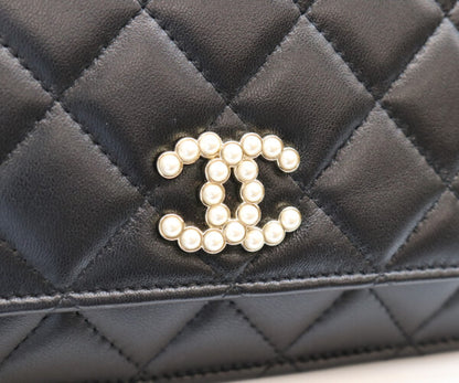 CHANEL シャネル A33814 ラム 黒 ゴールド金具 ココパール マトラッセ チェーンウォレット 財布 ショルダーバッグ