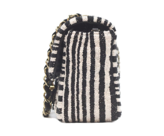 CHANEL シャネル A69900 黒×白 スパンコール×ツイード カメリア ゴールド金具 ミニマトラッセ20 ショルダーバッグ