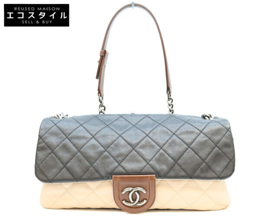 Chanel Series 16 Black × Beige Two-Tone Calfskin East-West Matelassé Silver Hardware Chain Shoulder Bag Shoulder Bag