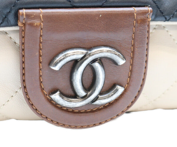 CHANEL シャネル 16番台 黒×ベージュ バイカラー カーフ イーストウエスト マトラッセ シルバー金具 チェーンショルダーバッグ ショルダーバッグ
