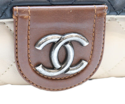 CHANEL シャネル 16番台 黒×ベージュ バイカラー カーフ イーストウエスト マトラッセ シルバー金具 チェーンショルダーバッグ ショルダーバッグ