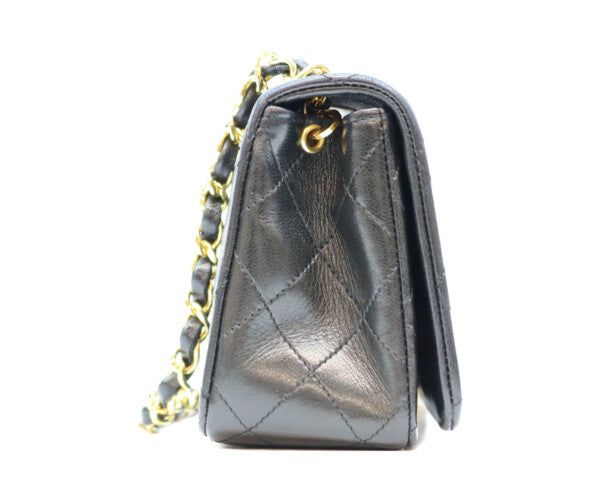 CHANEL シャネル 1番 A03571 黒 ゴールド金具 ターンロック フルフラップ ミニマトラッセ19 ショルダーバッグ