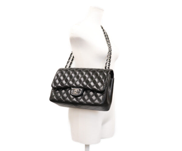 CHANEL シャネル 18番 A58600 黒 ラム シルバー金具 ダブルフラップ デカマトラッセ30 バッグ ショルダーバッグ