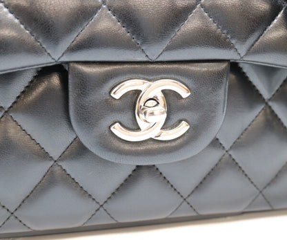 CHANEL シャネル 18番 A58600 黒 ラム シルバー金具 ダブルフラップ デカマトラッセ30 バッグ ショルダーバッグ