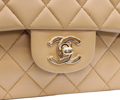 CHANEL シャネル 7番 A01112 ベージュ ラム ゴールド金具 マトラッセ25 ショルダーバッグ ショルダーバッグ