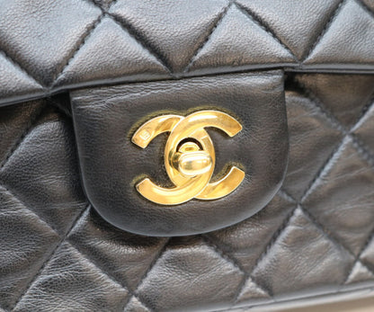 CHANEL シャネル 2番 A01112 黒 ラム ゴールド金具 マトラッセ25 ショルダーバッグ ショルダーバッグ