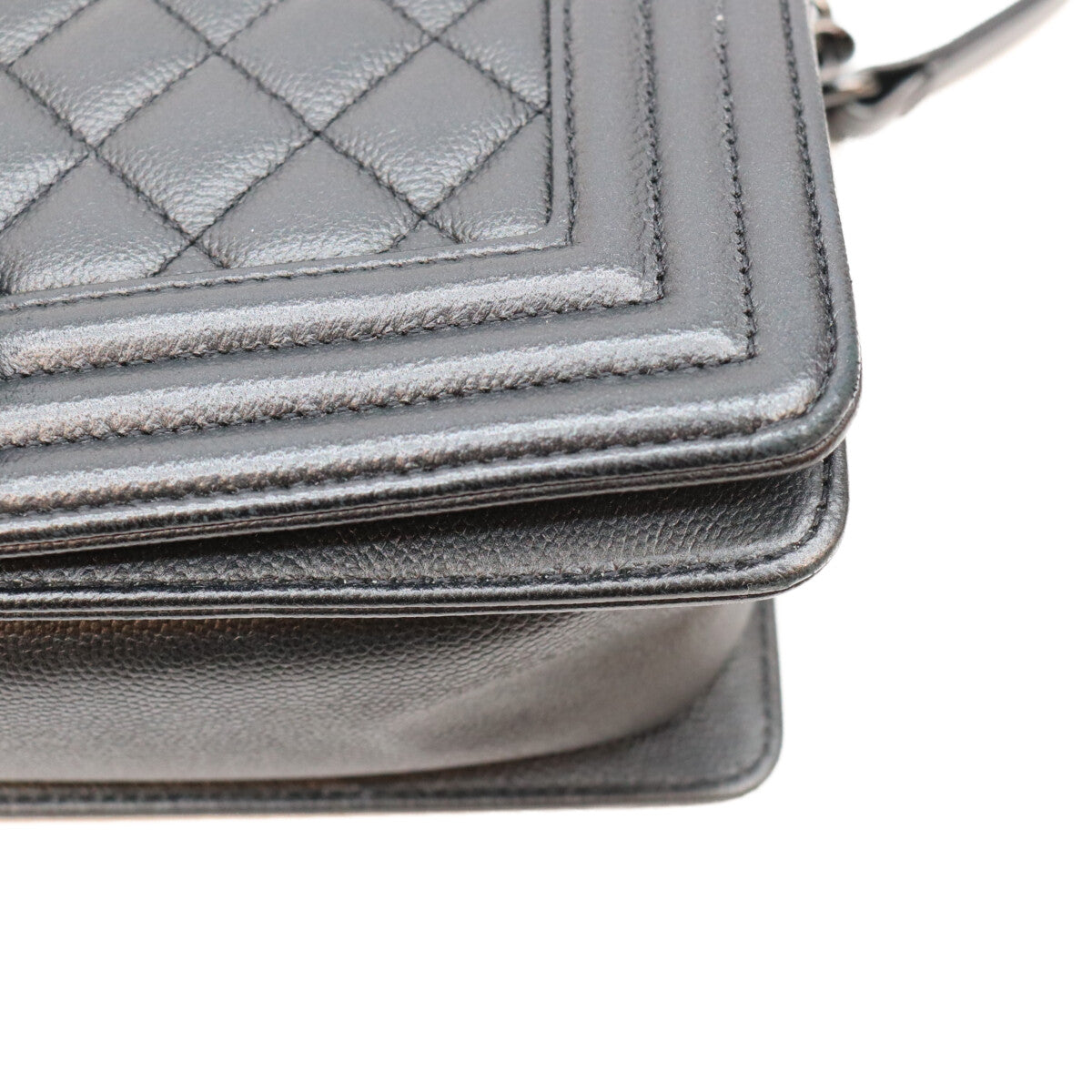 CHANEL シャネル 24番 A67086 黒 キャビア ソーブラック金具 ボーイシャネル25 ミディアム バッグ ショルダーバッグ