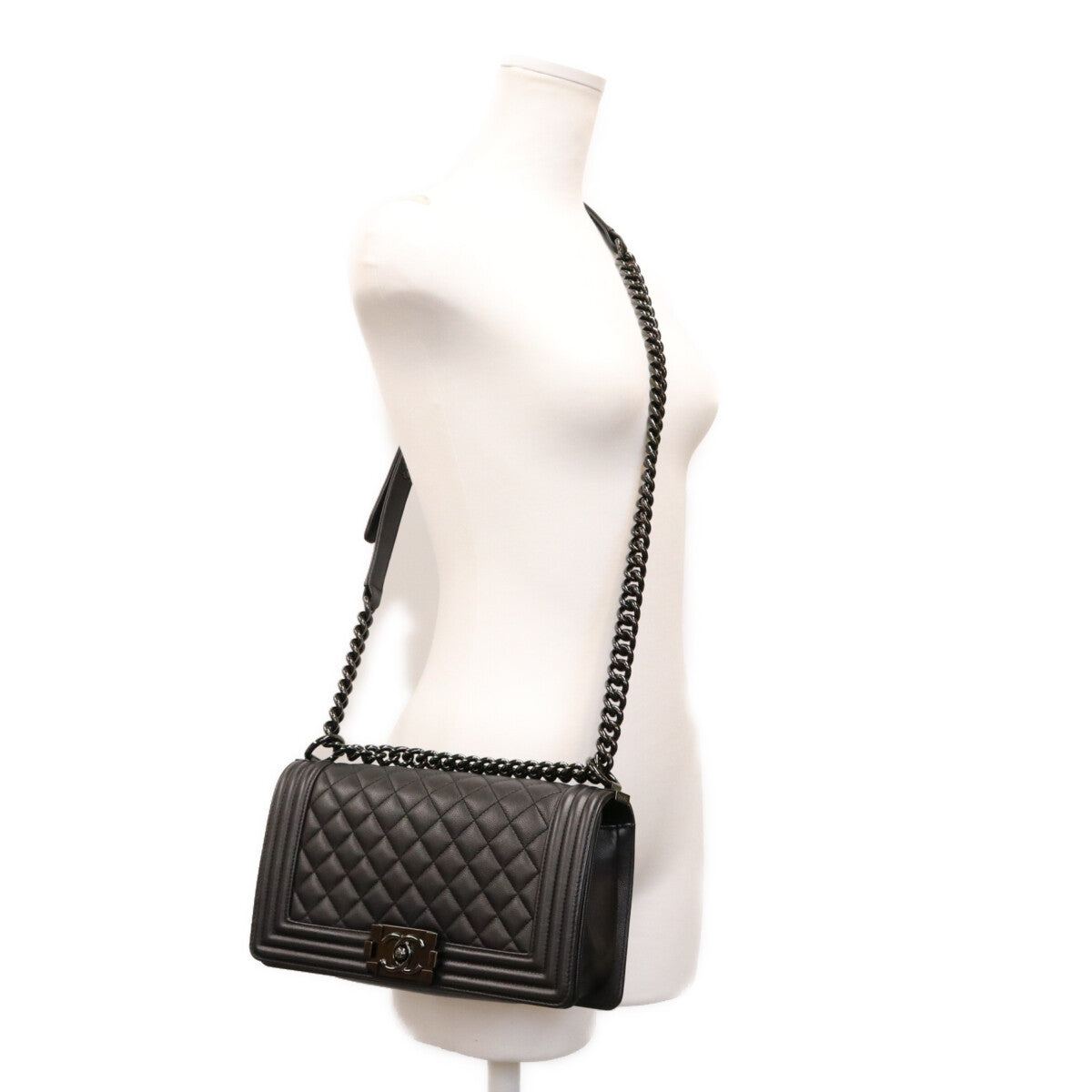CHANEL シャネル 24番 A67086 黒 キャビア ソーブラック金具 ボーイシャネル25 ミディアム バッグ ショルダーバッグ