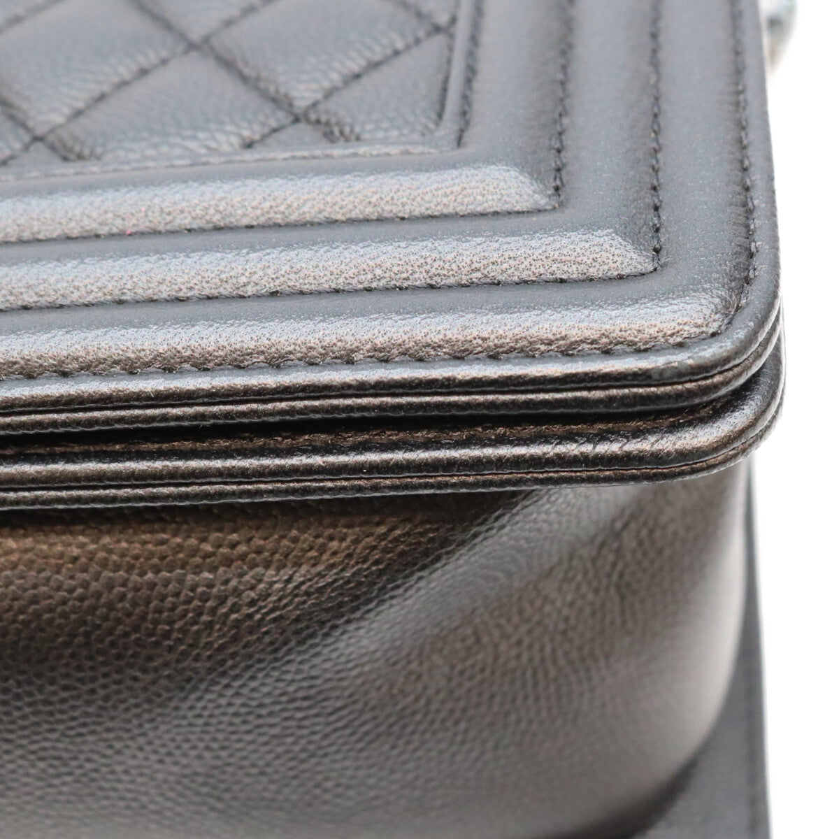 CHANEL シャネル 24番 A67086 黒 キャビア ソーブラック金具 ボーイシャネル25 ミディアム バッグ ショルダーバッグ