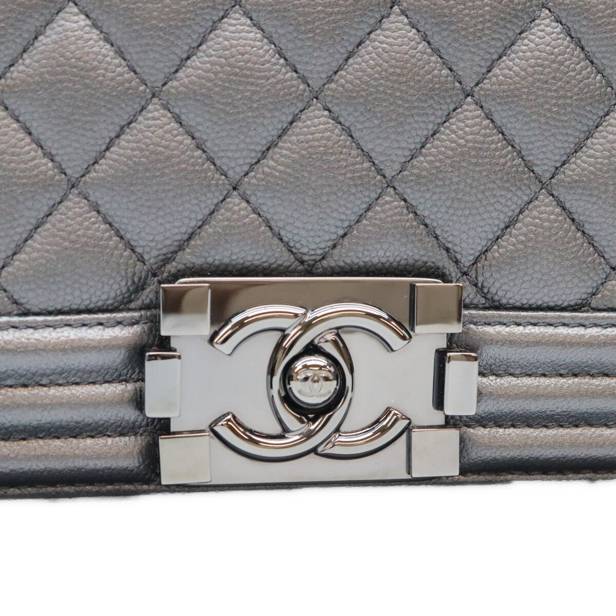 CHANEL シャネル 24番 A67086 黒 キャビア ソーブラック金具 ボーイシャネル25 ミディアム バッグ ショルダーバッグ