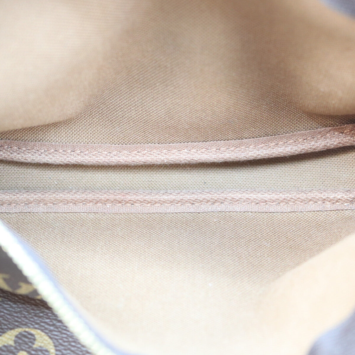 LOUIS VUITTON ルイヴィトン 20年 M44813 モノグラム カーキ ミュルティポシェットアクセソワール ショルダーバッグ ショルダーバッグ