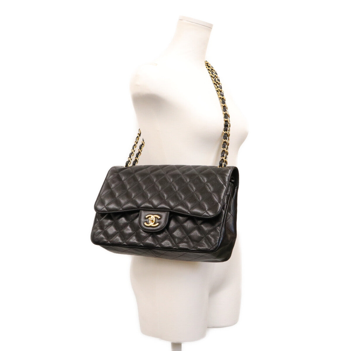 CHANEL シャネル A58600 29番 黒 キャビア G金具 Wフラップ デカマトラッセ30 ショルダーバッグ ショルダーバッグ