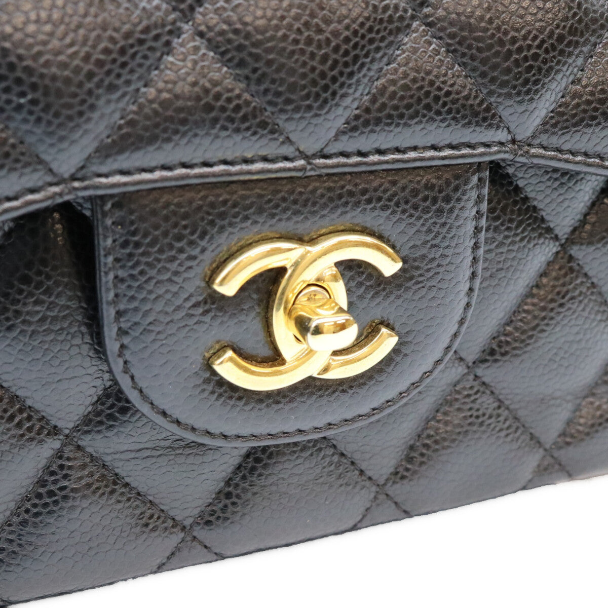 CHANEL シャネル A58600 29番 黒 キャビア G金具 Wフラップ デカマトラッセ30 ショルダーバッグ ショルダーバッグ