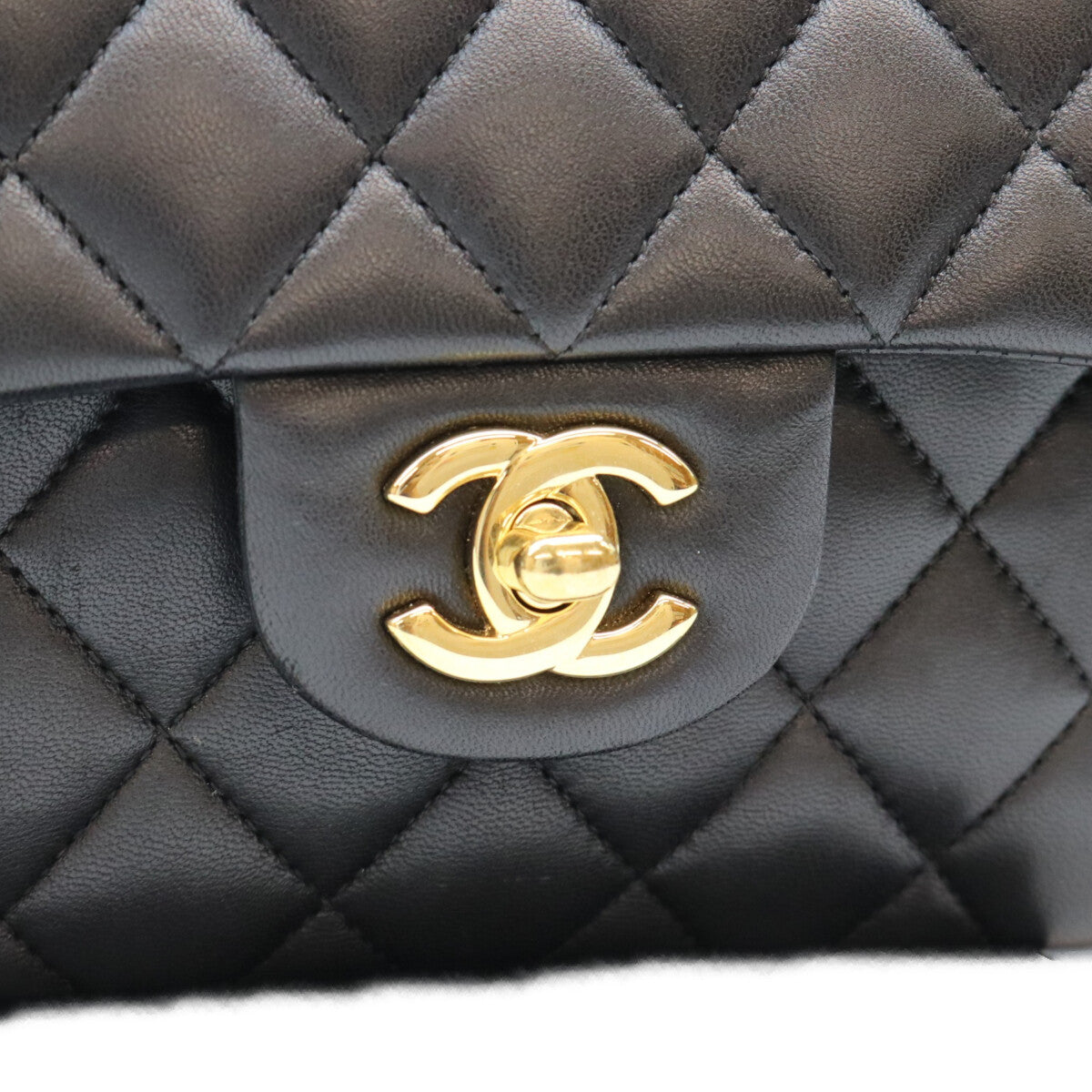 CHANEL シャネル 19番 AO1113 黒 ラム G金具 マトラッセ23 ショルダーバック ショルダーバッグ