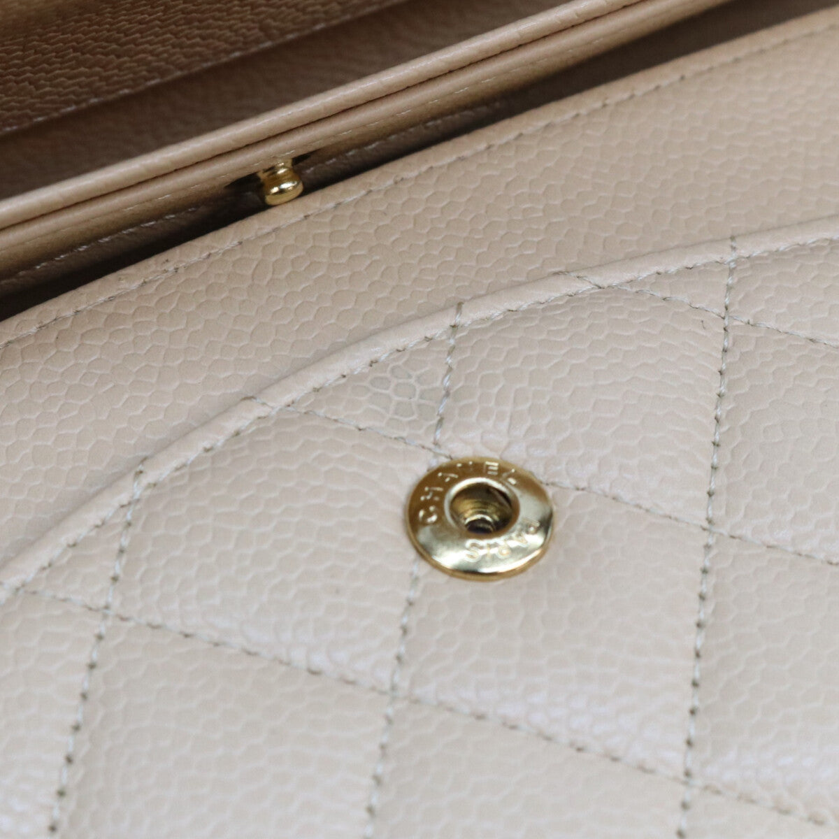 CHANEL シャネル 16番 A01112 ライトベージュ キャビア G金具 マトラッセ25 ショルダーバッグ ショルダーバッグ