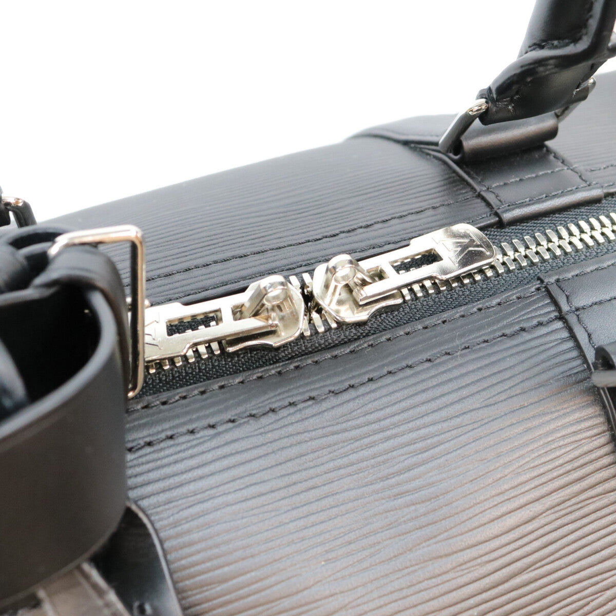 LOUIS VUITTON ルイヴィトン 18年 M53303 エピ 黒 LVサークル キーポルバンドリエール45 ボストンバッグ ボストンバッグ