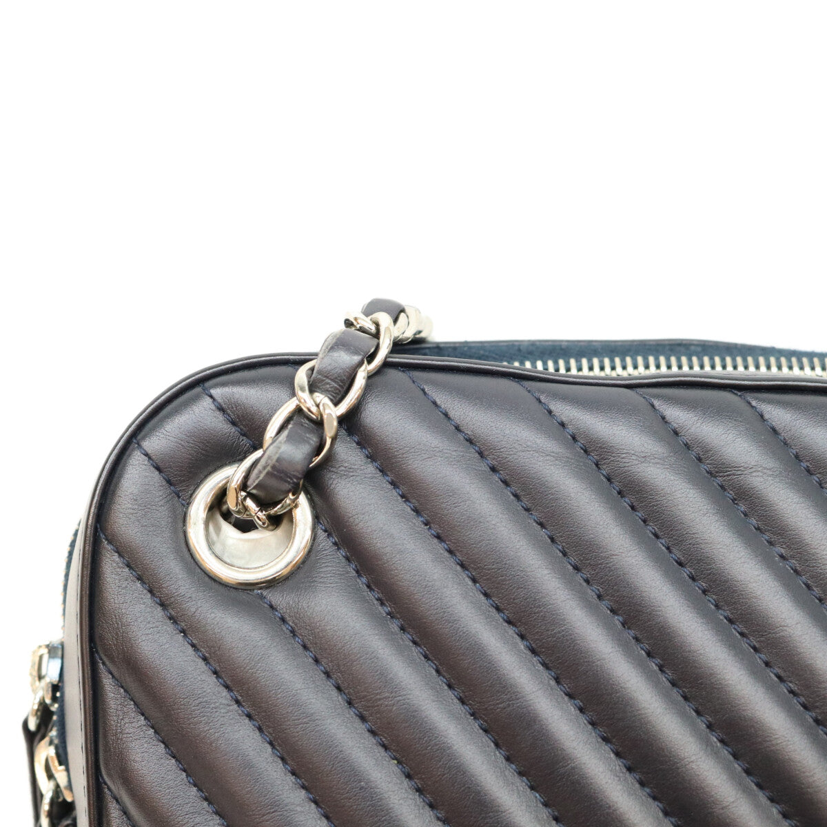 CHANEL シャネル 26番 黒×ネイビー ラム Vステッチ シェブロン×マトラッセ カメラケースショルダーバッグ ショルダーバッグ