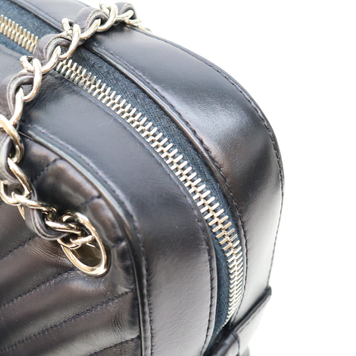 CHANEL シャネル 26番 黒×ネイビー ラム Vステッチ シェブロン×マトラッセ カメラケースショルダーバッグ ショルダーバッグ