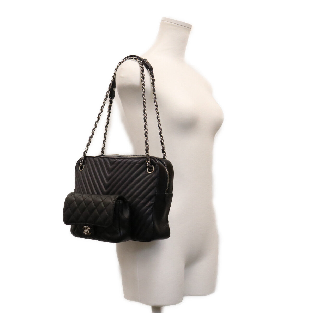 CHANEL シャネル 26番 黒×ネイビー ラム Vステッチ シェブロン×マトラッセ カメラケースショルダーバッグ ショルダーバッグ