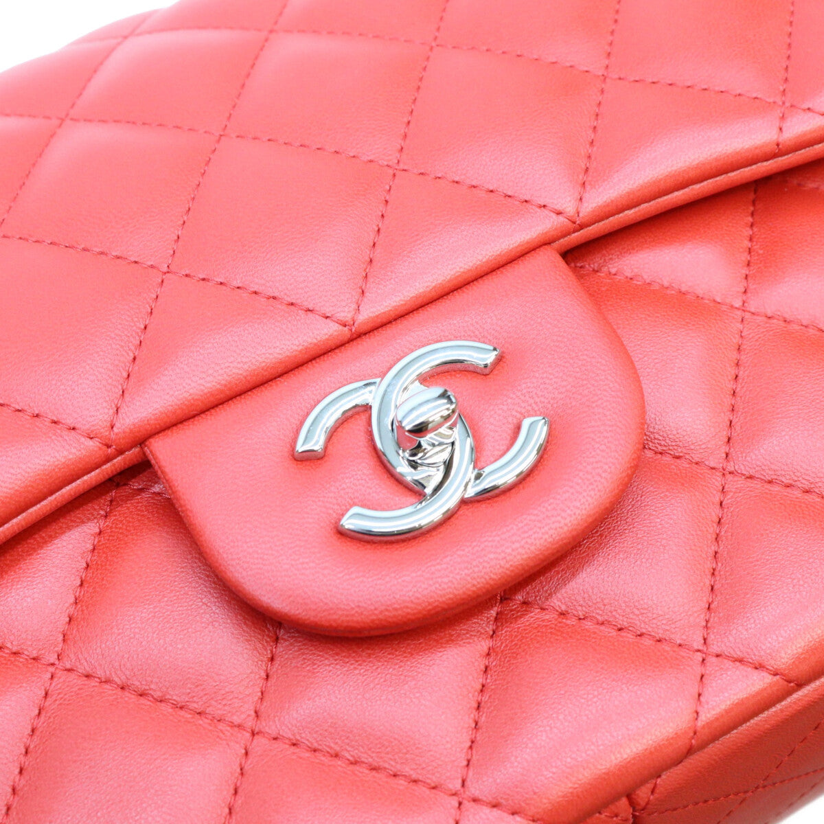 CHANEL シャネル 18番 A58600 赤 ラム SV金具 Wフラップ デカマトラッセ30 ショルダーバッグ ショルダーバッグ