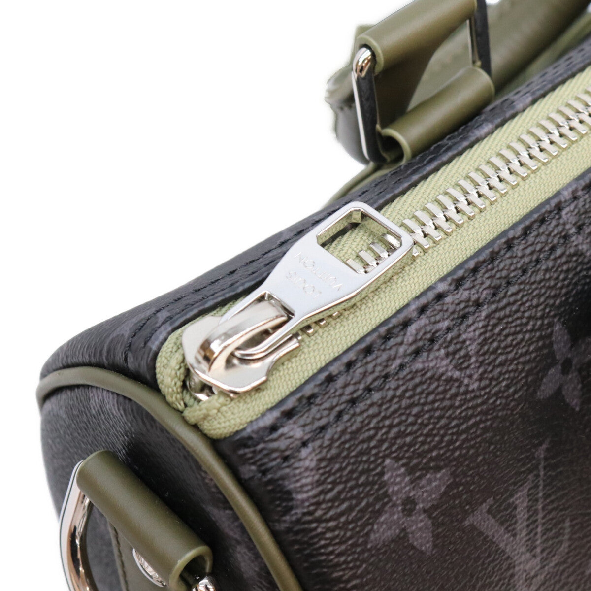 LOUIS VUITTON ルイヴィトン M28638 モノグラムエクリプス カーキグリーン キーポルバンドリエール25 ボストンバッグ ショルダーバッグ