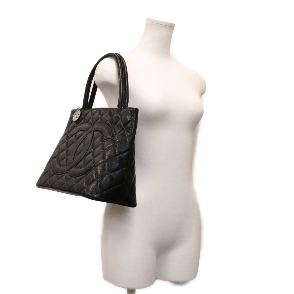 CHANEL シャネル 9番 A01804 キャビア 黒 SV金具 復刻トートバック トートバッグ