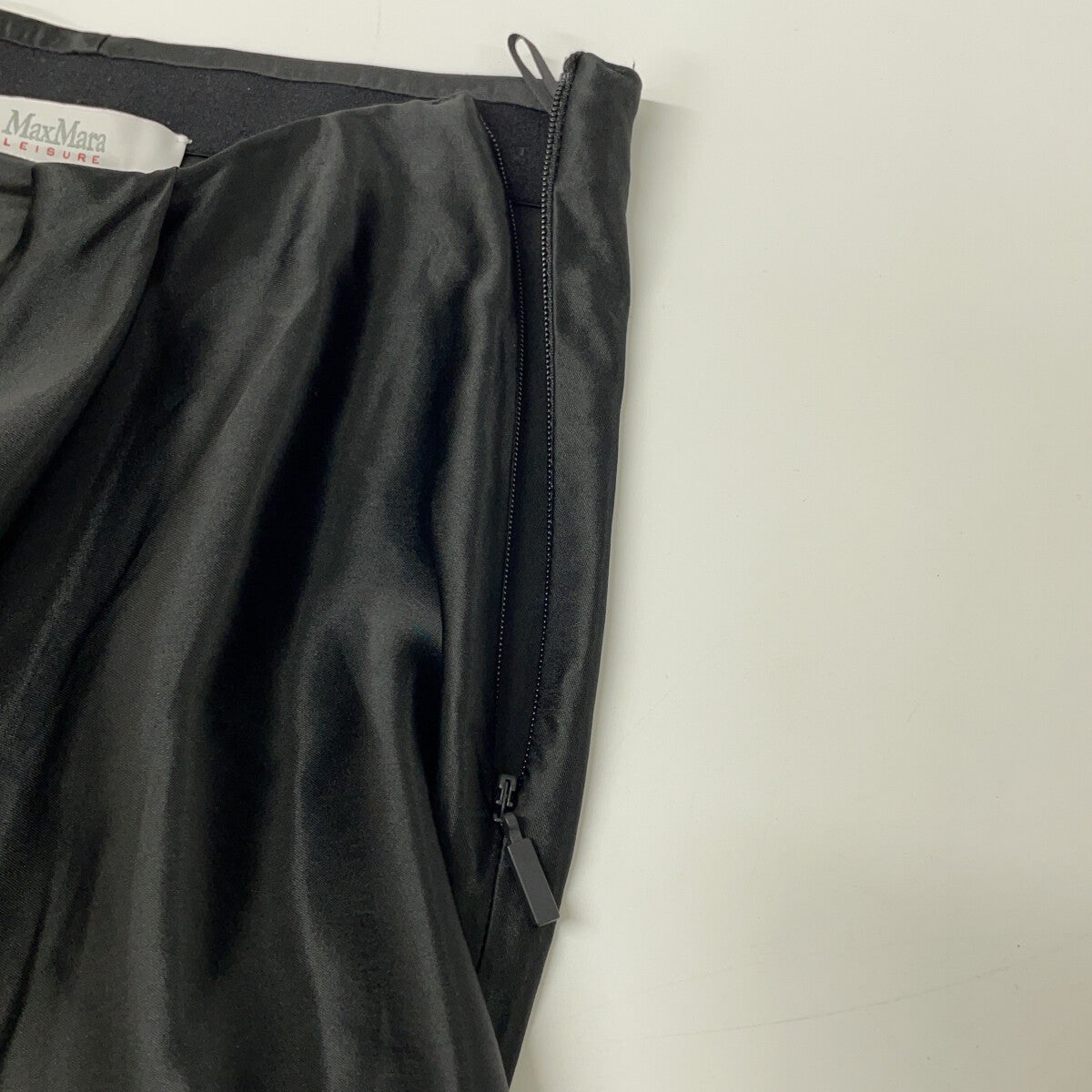 MAX MARA LEISURE マックスマーラレジャー 31060126 ブラク サテンスカート スカート