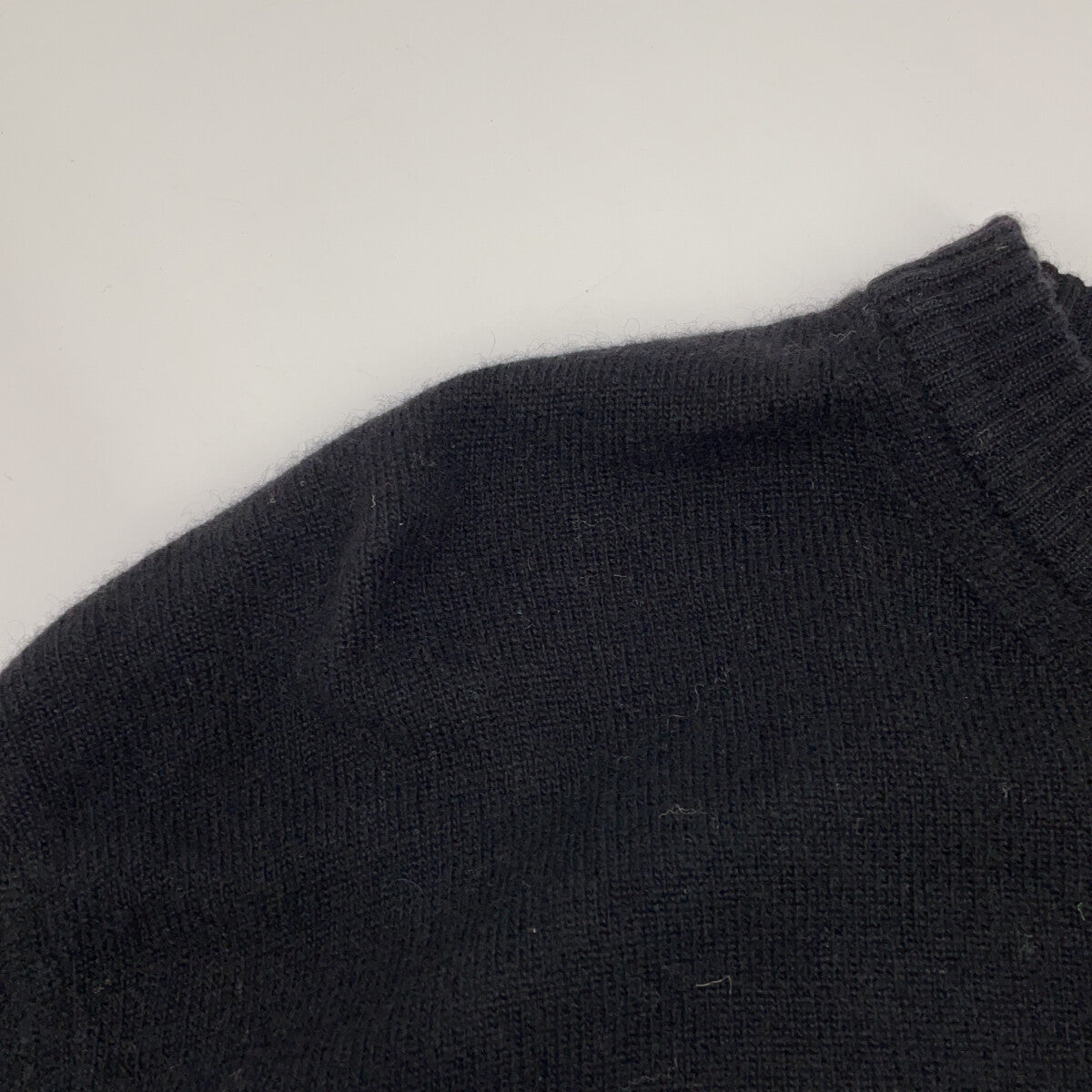 黑色羊毛正面徽标针织羊绒上衣 XL 男士