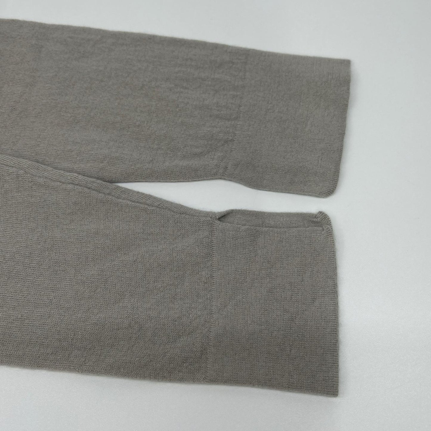 Loro Piana FAE8270 Cashmere Crew-Neck Long-Sleeve Knit Sweater Top