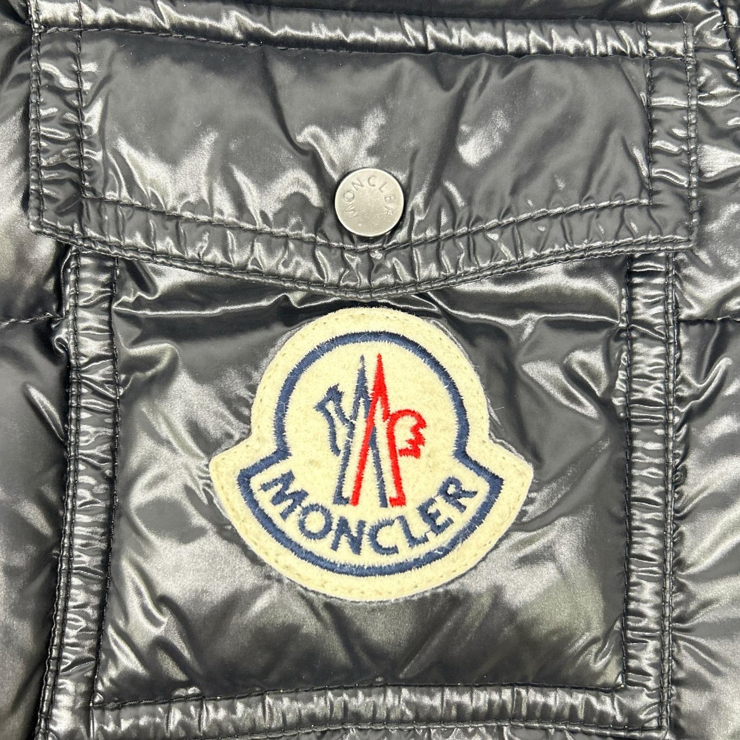 MONCLER モンクレール K2 ブラック フロントロゴ ダウンジャケット　 ジャケット