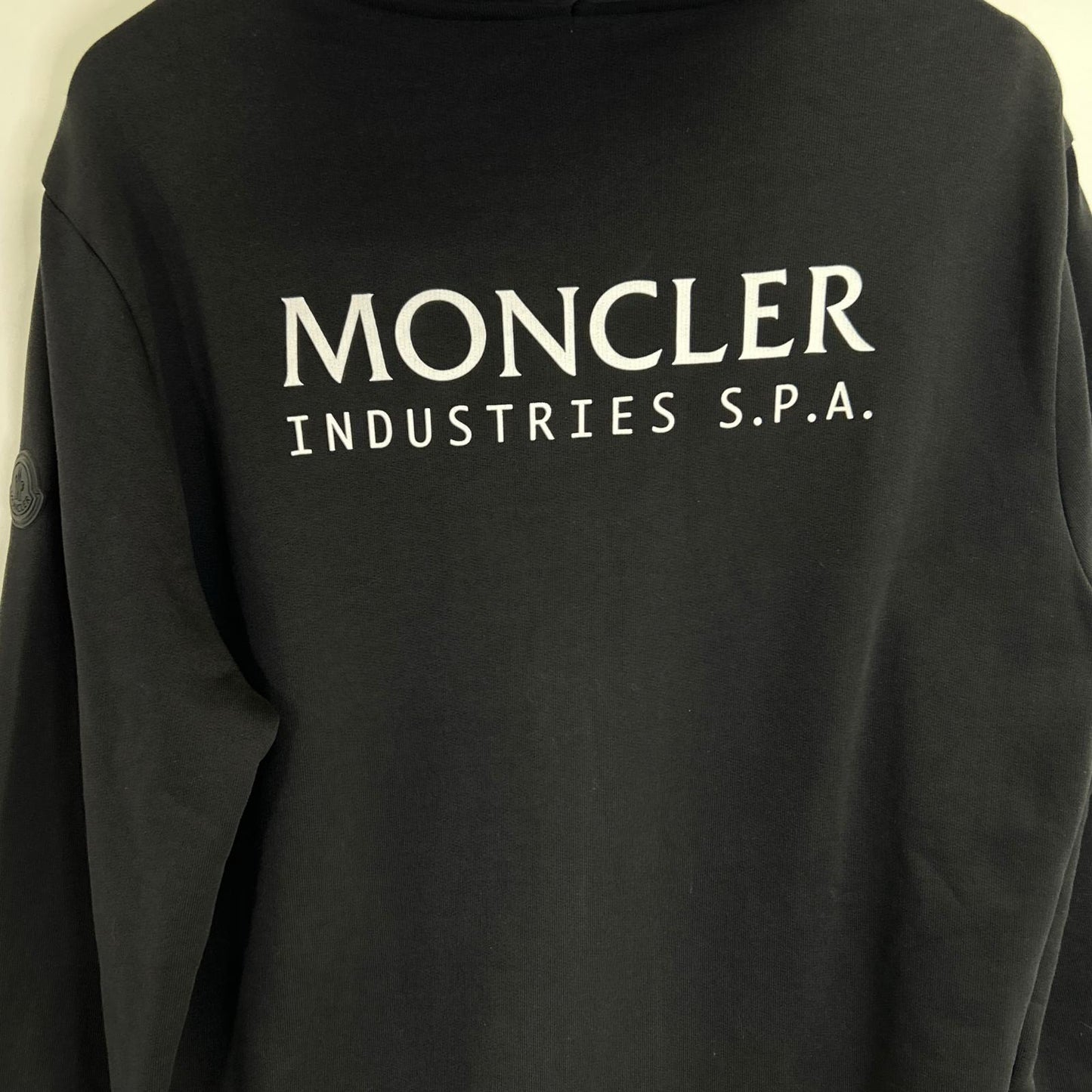 MONCLER モンクレール 23年 MAGLIA APERTA CONブラック ジップアップ パーカー トップス