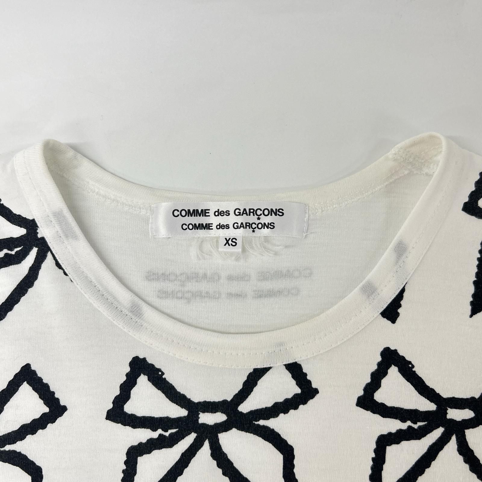COMMEdesGARCONS COMMEdesGARCONS コムデギャルソンコムデギャルソン（コムコム） ホワイト リボン柄 Tシャツ トップス