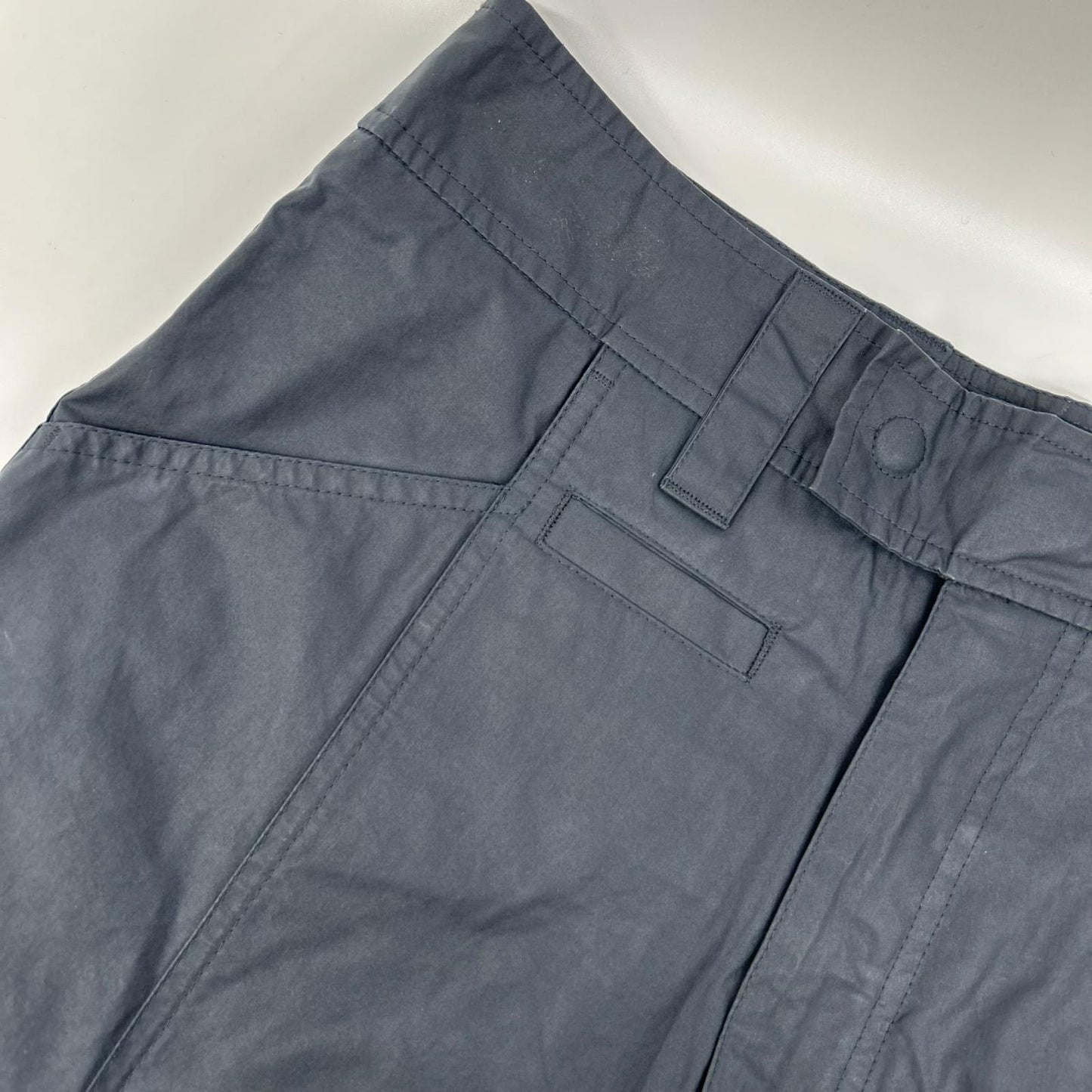 Dior HOMME ディオールオム 293C184A5573 ローラーコースター バックル カーゴ パンツ ニーパッチ ミリタリー コーティングコットン ボトムス
